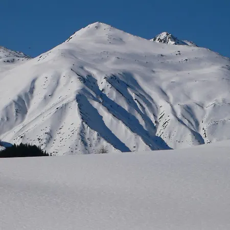 アパート Grifla *